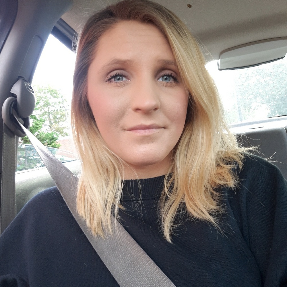 Meet your Posher, Ashley